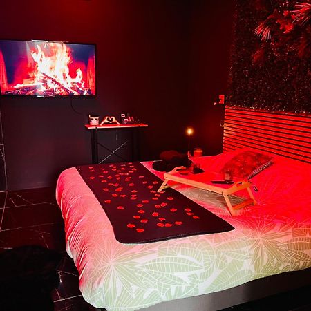 Jungle Love Room De L Hermitage Tournon-sur-Rhone Zewnętrze zdjęcie