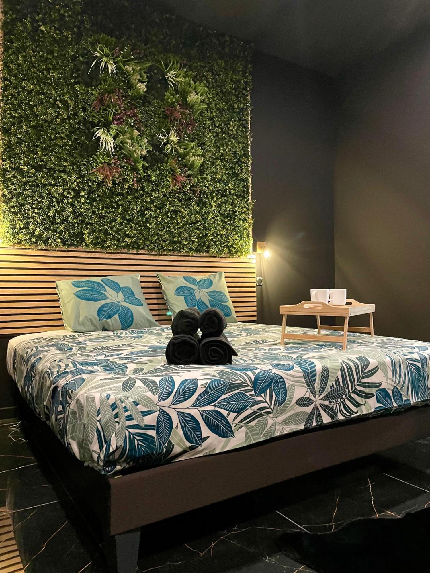 Jungle Love Room De L Hermitage Tournon-sur-Rhone Zewnętrze zdjęcie